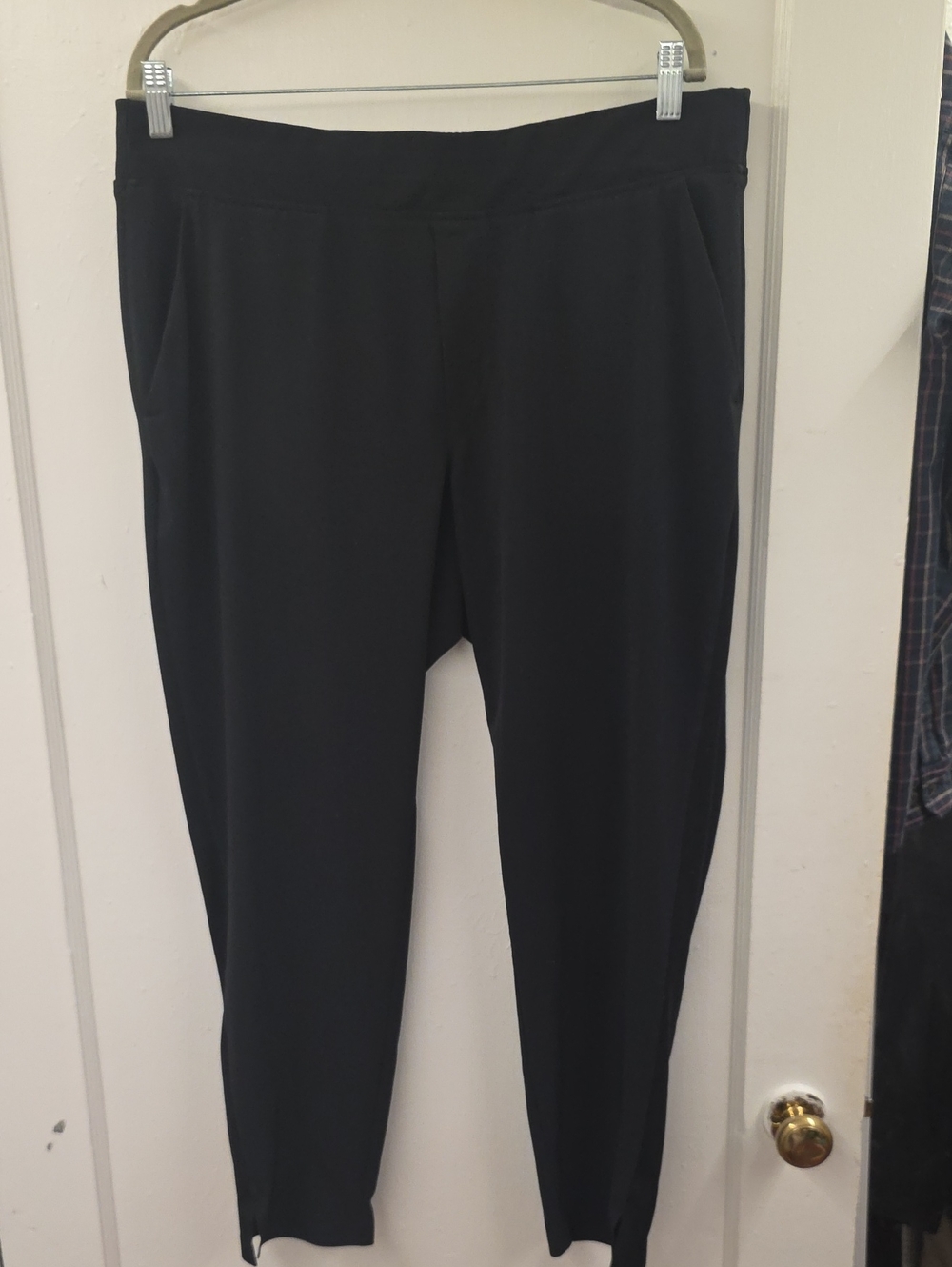 Athleta Black Ribbed Side Ankle Pants Zip Pockets Size 16